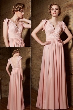Robe dentelle rose à motifs feuilles à col v