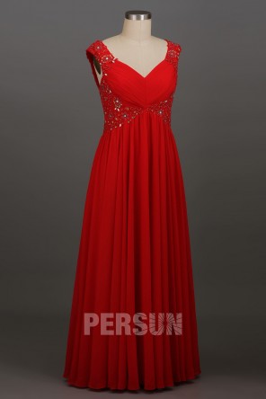Robe de gala rouge à mancheron ornée de strass dos découpé