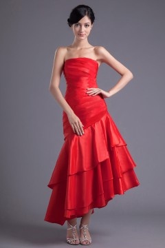Robe bal bustier rouge style trompette à volants