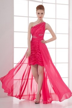 Robe cocktail plissée courte devant longue derrière épaule asymétrique