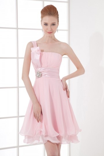 robe demoiselle d'honneur rose courte asymétrique orné de strass
