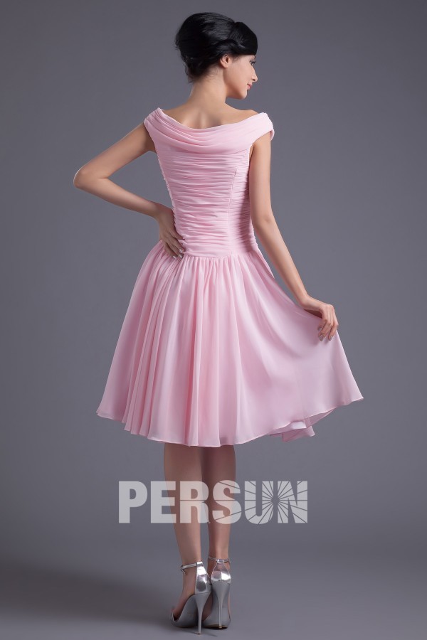 Robe cocktail courte plissée à encolure bateau pour demoiselle d'honneur