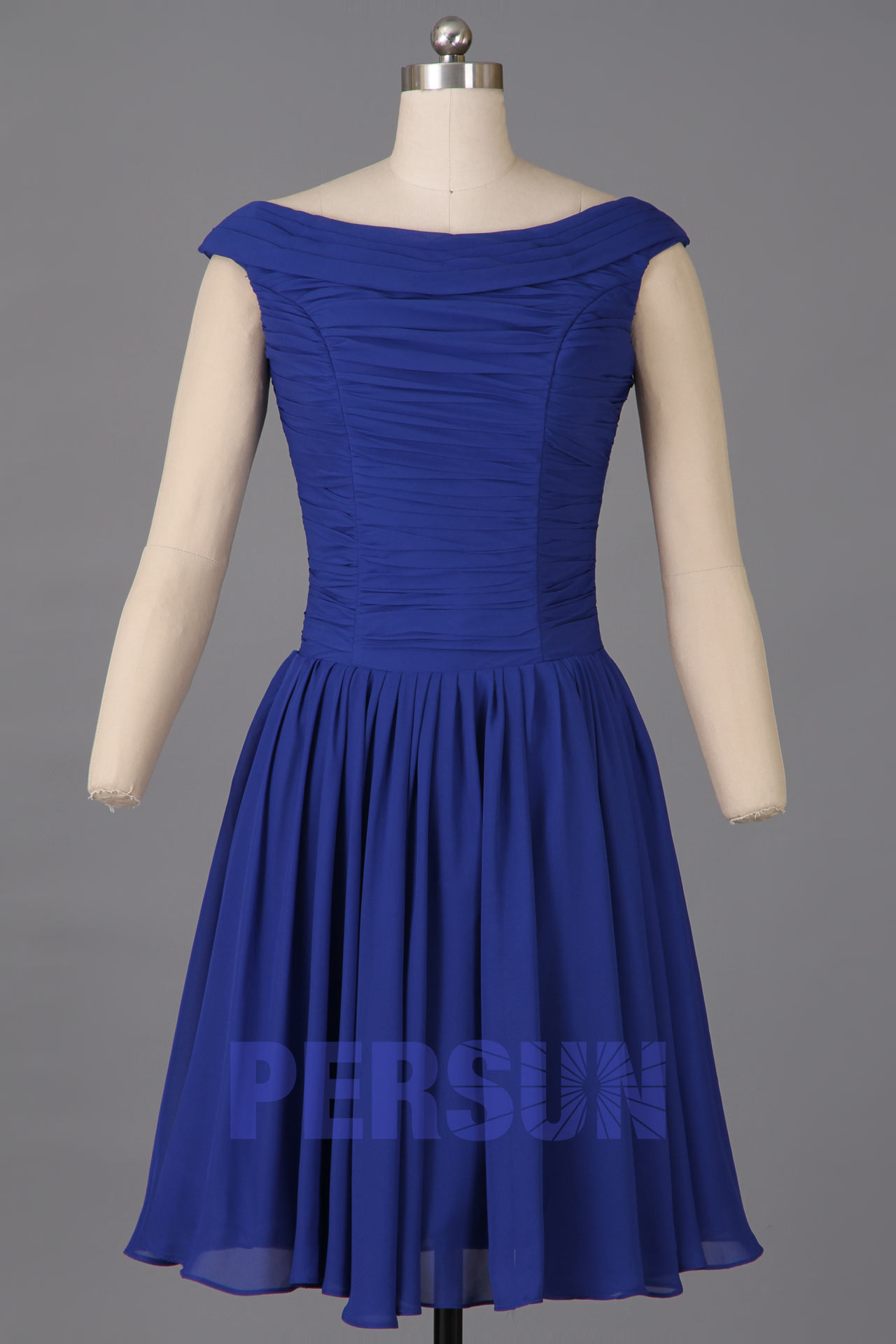 Robe cocktail courte plissée à encolure bateau pour demoiselle d'honneur