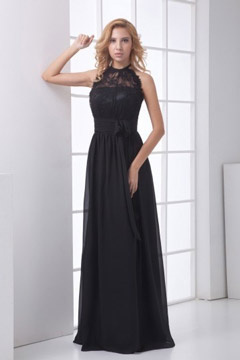 Robe bordeaux longue col halter haut en dentelle