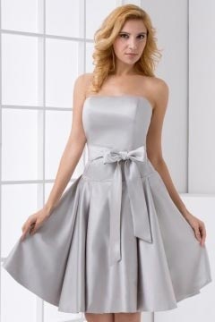 Robe courte pour cocktail bustier vague classique au ras du genou découpé
