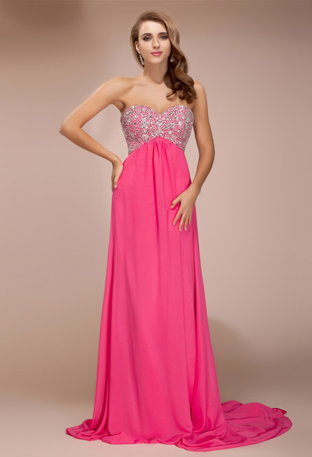 avez-vous une préférence pour la fushsia ? JMRouge est un endroit idéal où vous trouverez des robes fuchsia de style différent !